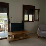 Appartamento Kamares View *