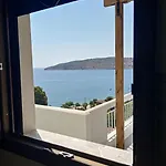 Kamares View