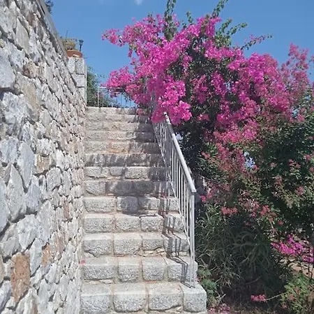 Kamares View
