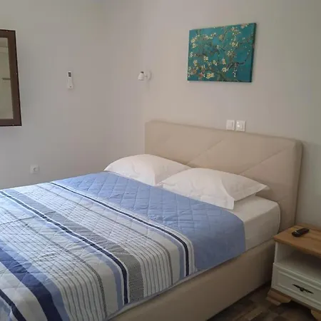 Daire Kamares View Ageranos