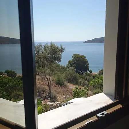 Daire Kamares View Ageranos