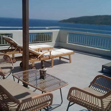 Kamares View