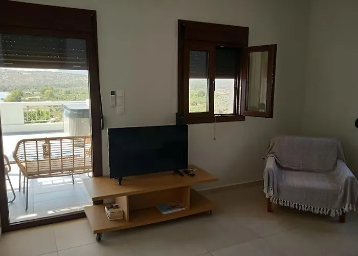 Апартаменты Kamares View *